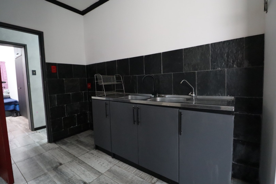 5 Bedroom Property for Sale in Kabega Park Eastern Cape